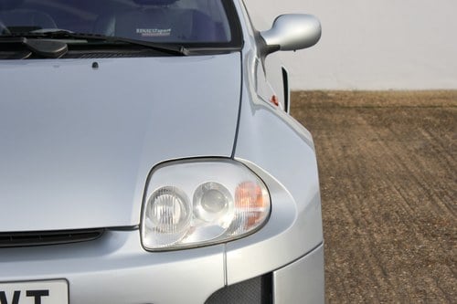 2002 Renault Clio V6 Phase 1 Te koop (foto 116 van 154)