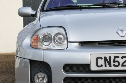 2002 Renault Clio V6 Phase 1 Te koop (foto 117 van 154)