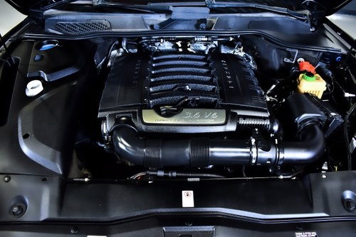 2016 Porsche Cayenne SUV 3,6L V6 à venda (imagem 93 de 96)