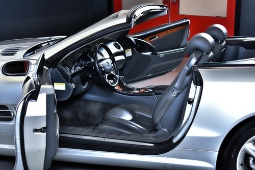 2005 Mercedes-Benz R230 SL500 Convertible 5,0L V8 till salu (bild 39 av 104)