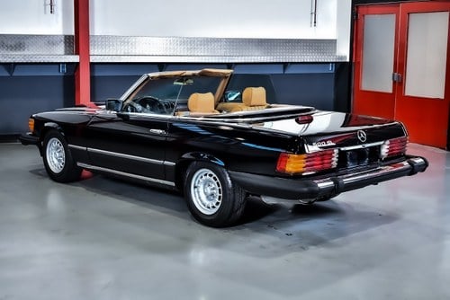 1983 Mercedes-Benz R107 500SL Convertible 5,0L V8 For Sale (picture 17 of 105)