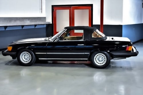 1983 Mercedes-Benz R107 500SL Convertible 5,0L V8 For Sale (picture 28 of 105)