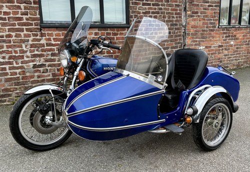 1977 Honda Goldwing GL1000 and Watsonian Side Car En venta (imagen 2 de 38)