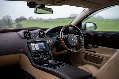 2012 Jaguar X351 XJ 5L V8 Premium Luxury 22k miles For Sale (picture 21 of 186)