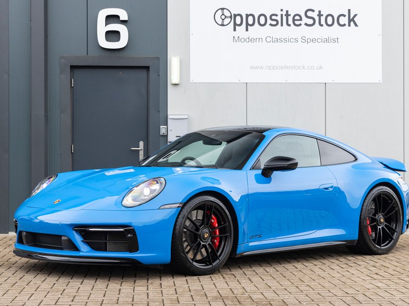 2022 Porsche 911 Carrera 4 GTS 992