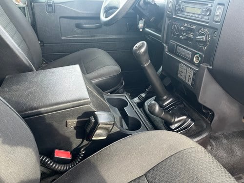 2008 Land Rover Defender 90 TD4 Soft Top with matching Sankey Trailer zum Verkauf (Bild 30 von 140)