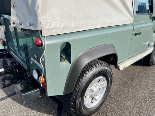 2008 Land Rover Defender 90 TD4 Soft Top with matching Sankey Trailer zum Verkauf (Bild 63 von 140)