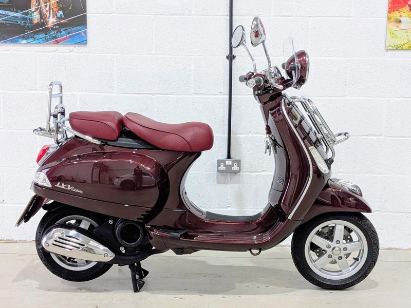 2011 Piaggio Vespa LXV125