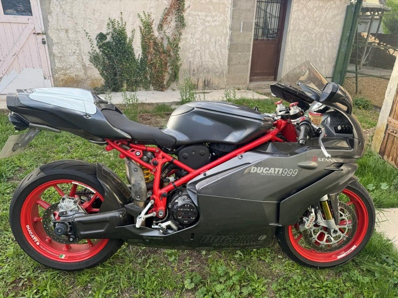 2003 Ducati 999 - 1 2003 Ducati 999 - 1