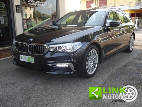 BMW - Serie 5 - 520d xDrive Luxury TETTUCCIO APRIBILE In vendita