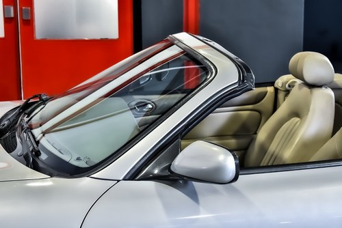 2002 Jaguar XK8 Convertible 4,0L V8 à venda (imagem 87 de 102)