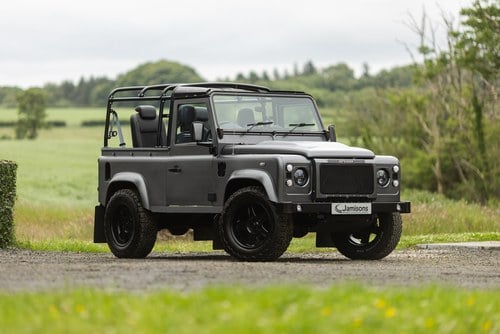 2015 Land Rover Defender 90 Te koop (foto 2 van 192)