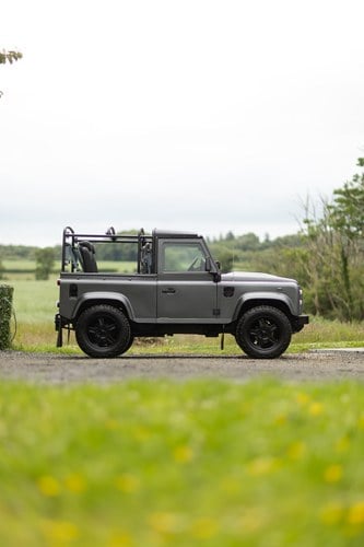 2015 Land Rover Defender 90 Te koop (foto 36 van 192)