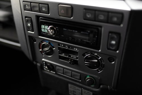 2015 Land Rover Defender 90 Te koop (foto 60 van 192)