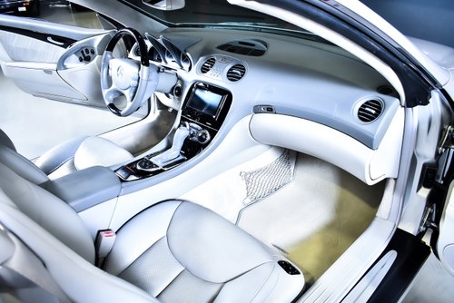 2005 Mercedes-Benz R230 SL600 'Sunroof' Convertible 5,5L V12 "Lorinser" En venta (imagen 53 de 115)