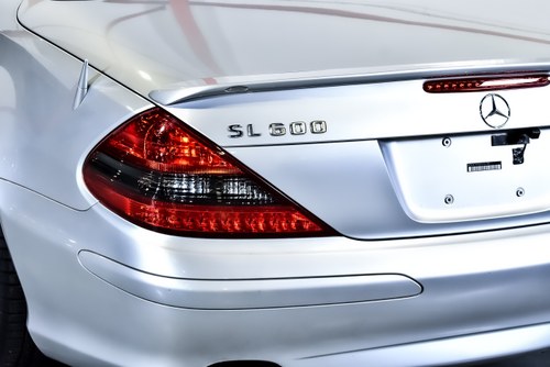 2005 Mercedes-Benz R230 SL600 'Sunroof' Convertible 5,5L V12 "Lorinser" En venta (imagen 92 de 115)