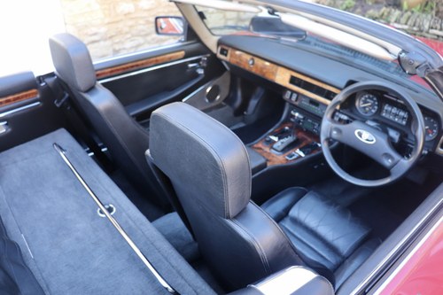 1989 Jaguar XJ-S V12 Convertible For Sale (picture 4 of 310)