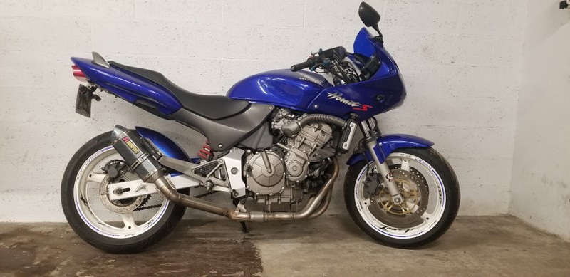 2002 Honda CB 600F Hornet - 2 2002 Honda CB 600F Hornet - 2