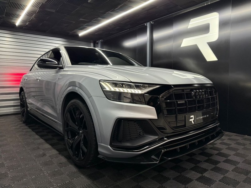 2018 AUDI Q8