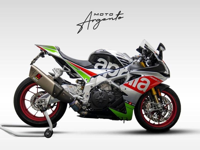 2017 Aprilia RSV4 RF