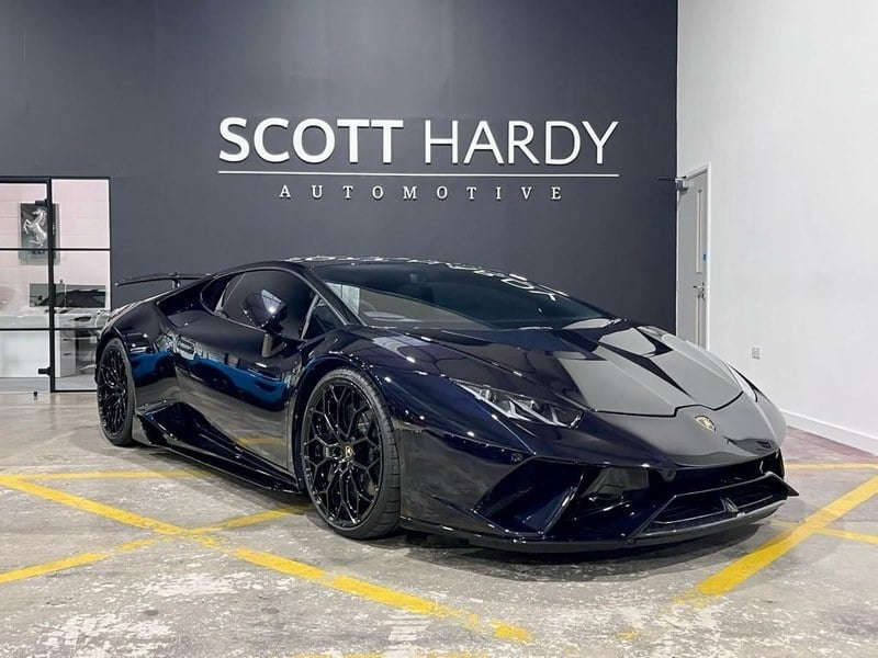 2017 LAMBORGHINI HURACAN