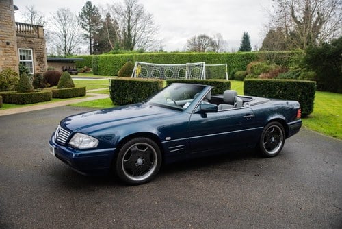 1998 Mercedes-Benz R129 SL500 40th Anniversary Special Edition In vendita (immagine 10 di 273)