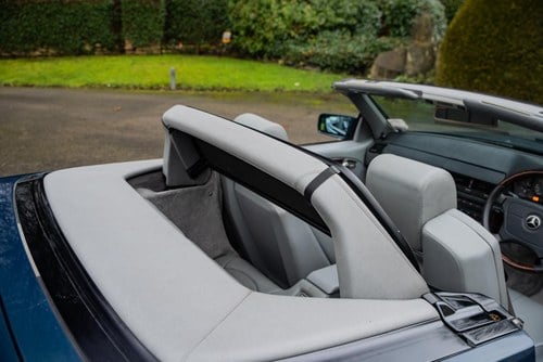 1998 Mercedes-Benz R129 SL500 40th Anniversary Special Edition In vendita (immagine 93 di 273)