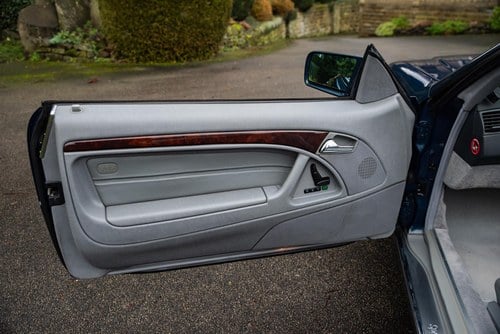 1998 Mercedes-Benz R129 SL500 40th Anniversary Special Edition In vendita (immagine 120 di 273)