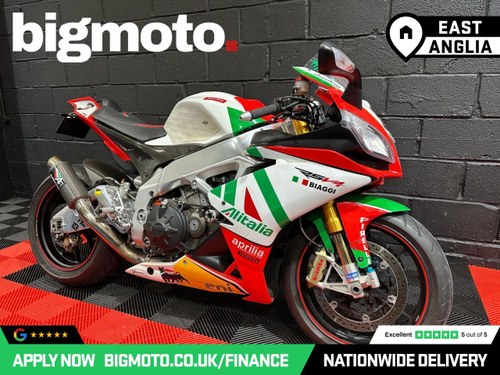 2011 APRILIA RSV4 FINANCE SPECIALISTS APPLY NOW In vendita