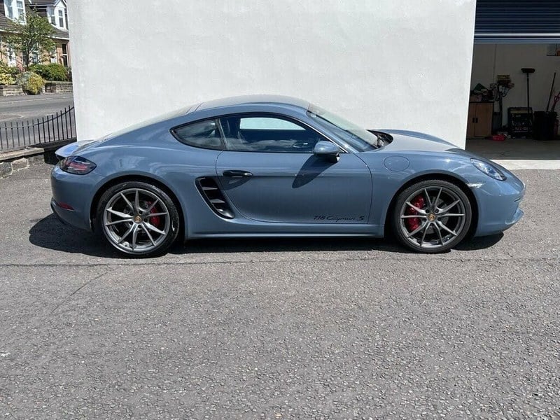 2017 Porsche Boxster T 718