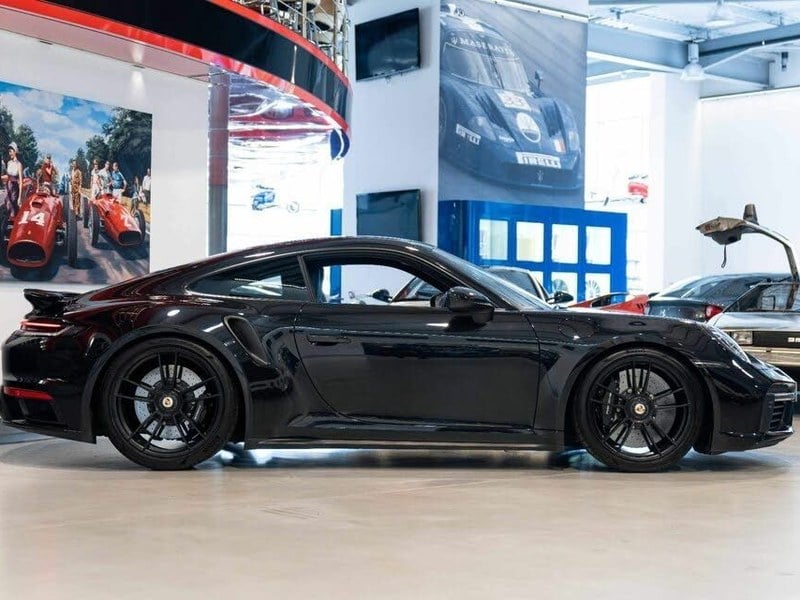 2020 PORSCHE 911