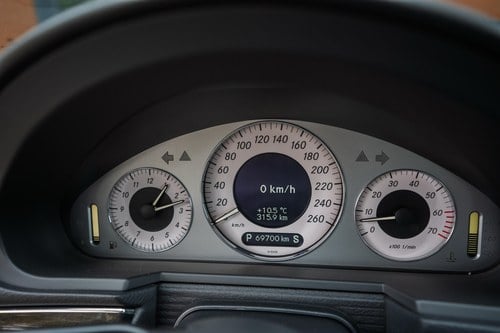 2002 Mercedes-Benz W211 E500 Avantgarde For Sale (picture 26 of 68)