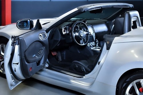 2009 Nissan 370Z Convertible 3,7L V6 à venda (imagem 28 de 92)