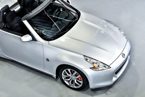 2009 Nissan 370Z Convertible 3,7L V6 à venda (imagem 66 de 92)