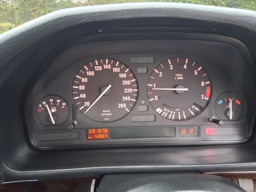 1995 BMW E34 540i Automatic à venda (imagem 34 de 88)