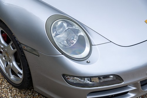 2006 Porsche 911 Carrera 4 S Tiptronic S In vendita (immagine 191 di 288)