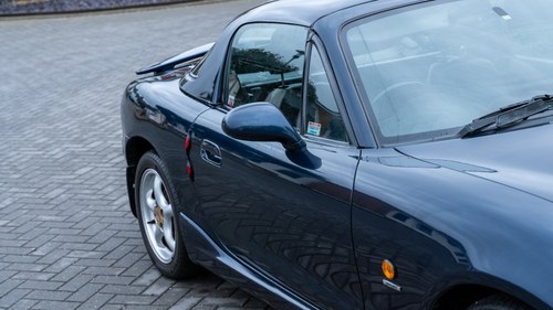 1999 Mazda MX-5 Mk2 Sport + Factory hard top à vendre (picture 113 of 216)