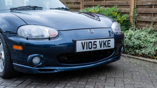 1999 Mazda MX-5 Mk2 Sport + Factory hard top à vendre (picture 121 of 216)