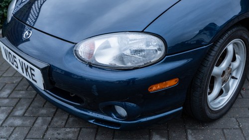 1999 Mazda MX-5 Mk2 Sport + Factory hard top à vendre (picture 131 of 216)