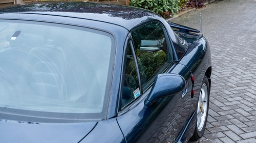 1999 Mazda MX-5 Mk2 Sport + Factory hard top à vendre (picture 148 of 216)