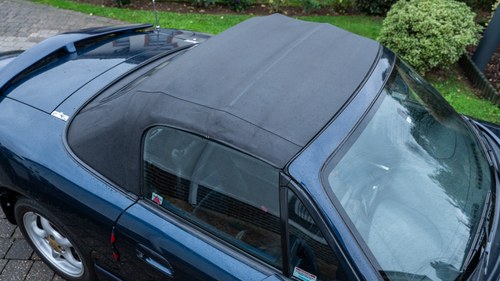 1999 Mazda MX-5 Mk2 Sport + Factory hard top à vendre (picture 153 of 216)