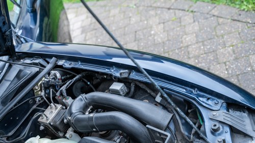 1999 Mazda MX-5 Mk2 Sport + Factory hard top à vendre (picture 158 of 216)