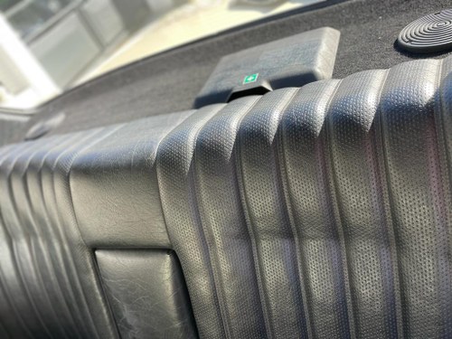 1977 Mercedes-Benz W123 300D Manual For Sale (picture 34 of 83)