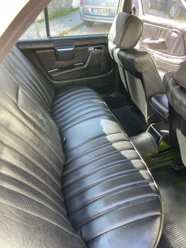 1977 Mercedes-Benz W123 300D Manual For Sale (picture 36 of 83)