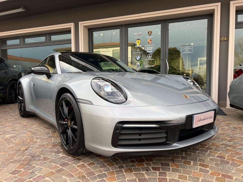 2022 Porsche 911 Carrera 992