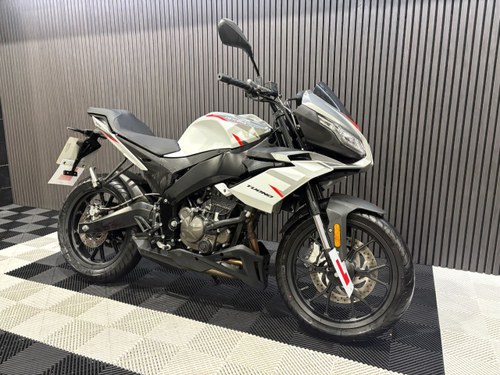 2024 APRILIA TUONO 125 FINANCE SPECIALISTS APPLY NOW À venda