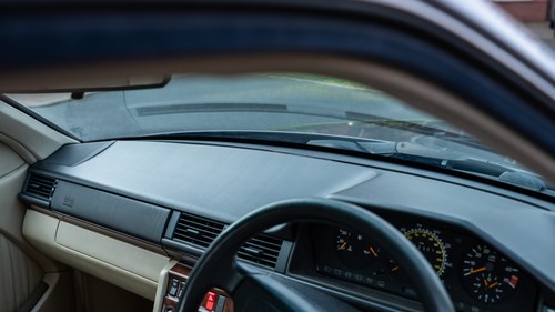 1994 Mercedes-Benz C124 320CE For Sale (picture 21 of 212)