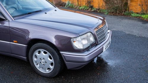 1994 Mercedes-Benz C124 320CE For Sale (picture 74 of 212)