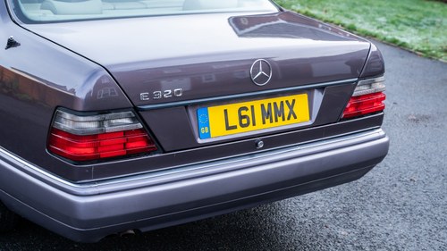 1994 Mercedes-Benz C124 320CE For Sale (picture 101 of 212)