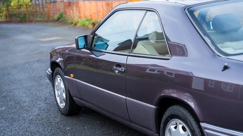 1994 Mercedes-Benz C124 320CE For Sale (picture 111 of 212)